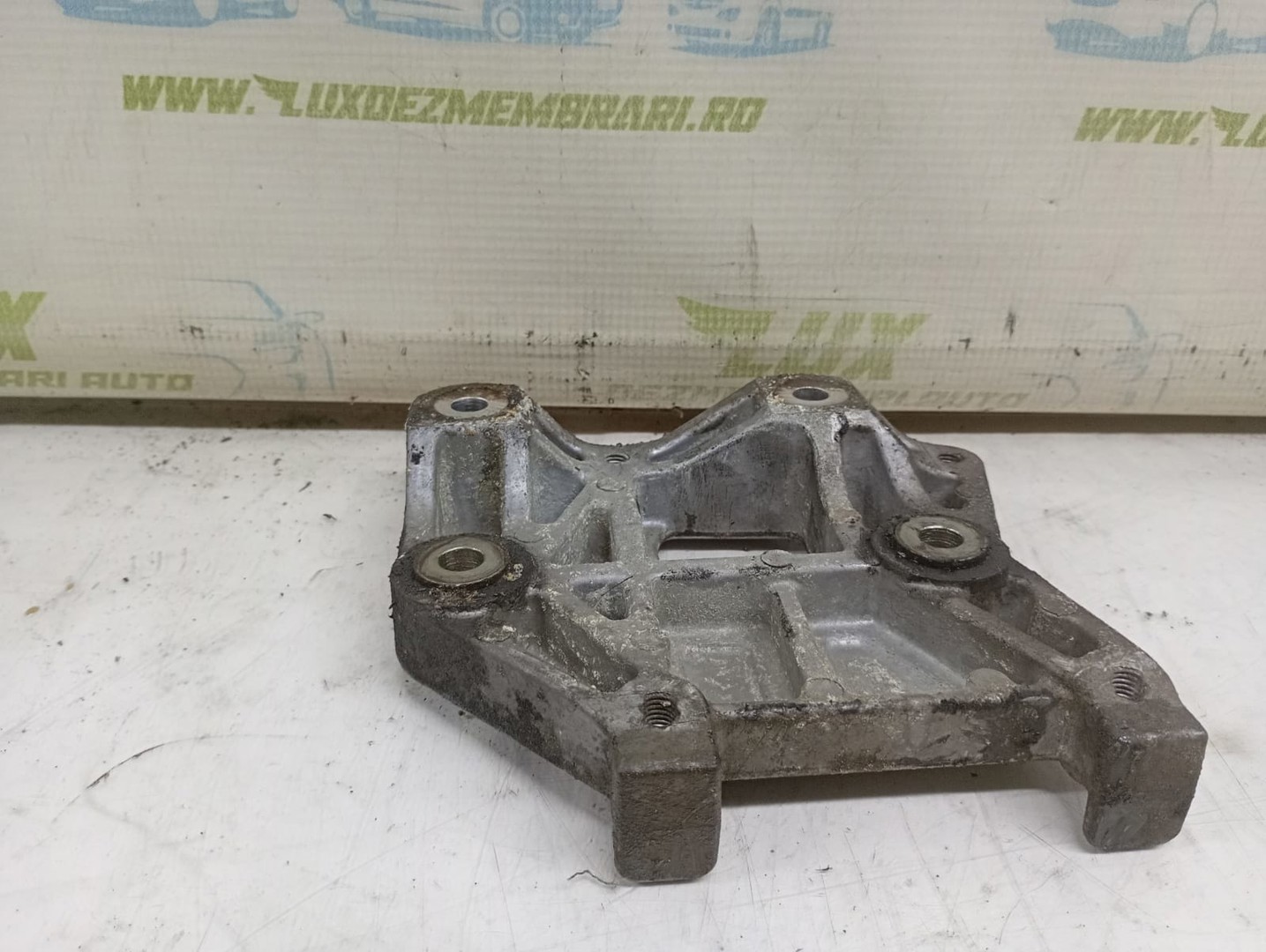 Suport motor RF7L15810 Mazda 6 GG (facelift) (2005 - 2007)