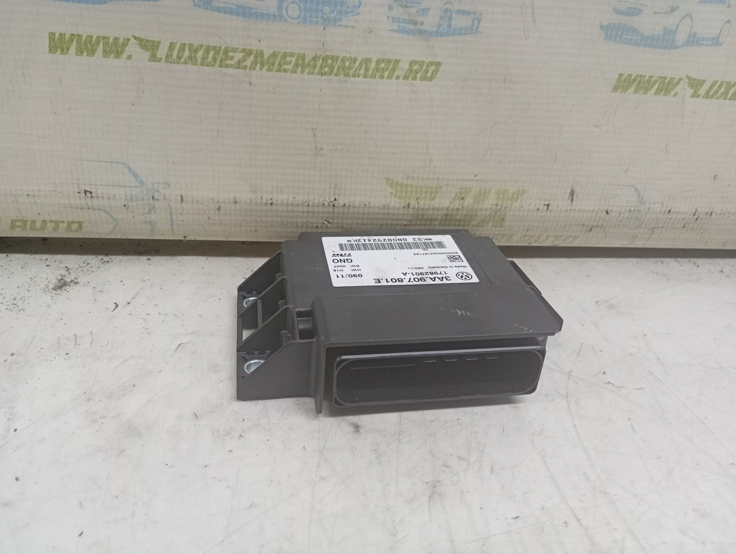 Calculator frana de mana 3AA907801E Volkswagen Passat B7 (2010 - 2015)