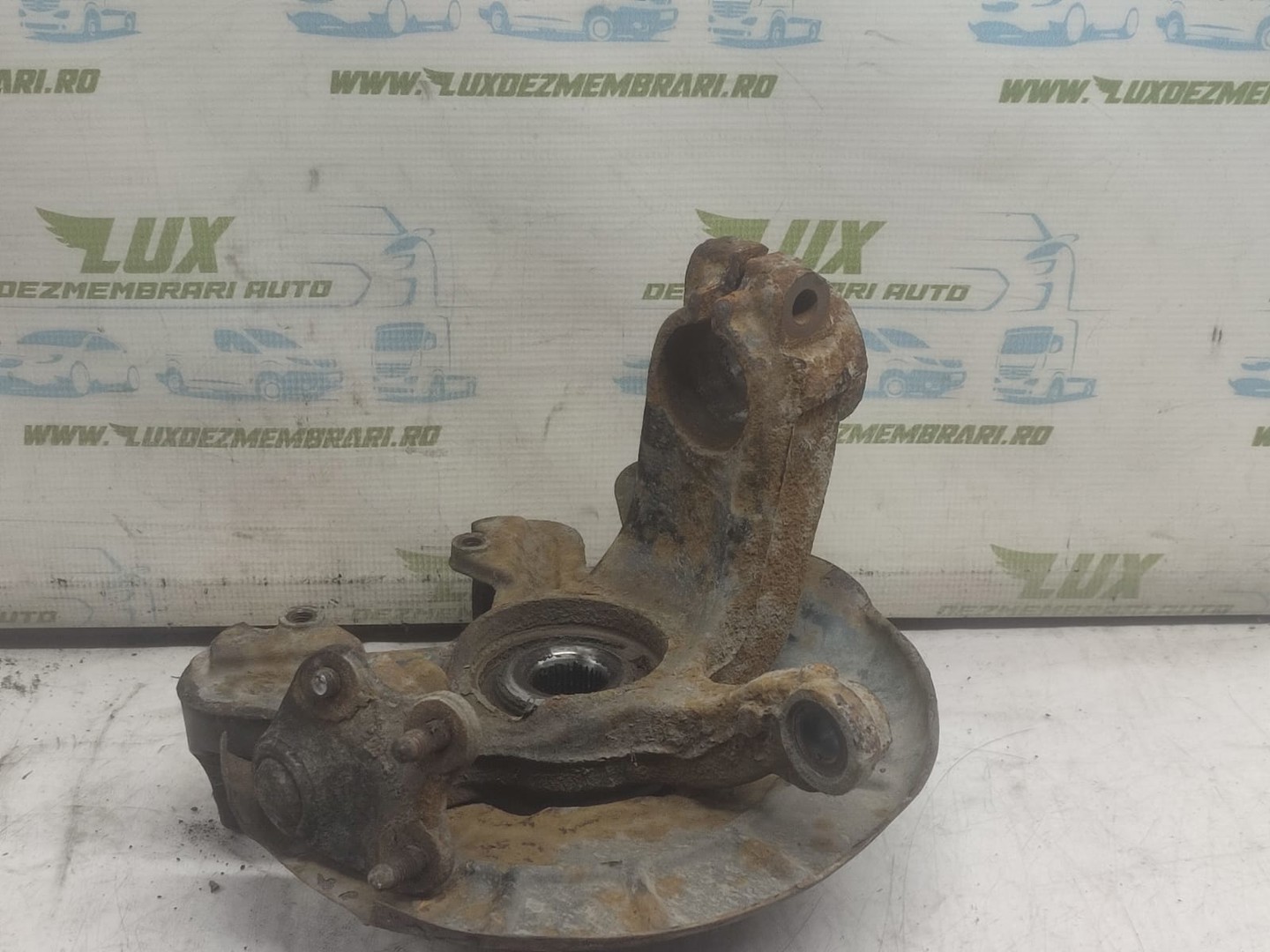 Fuzeta dreapta fata Seat Ibiza 4 (6J) (2008 - 2012)