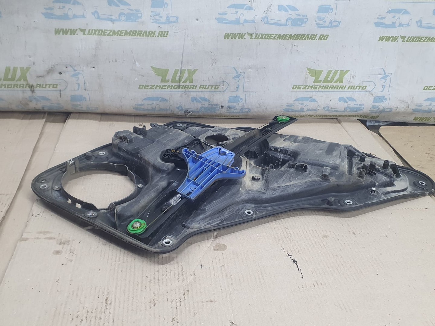 Macara geam stanga spate 5N0839461 Volkswagen Tiguan 1 (5N) (2007 - 2011)