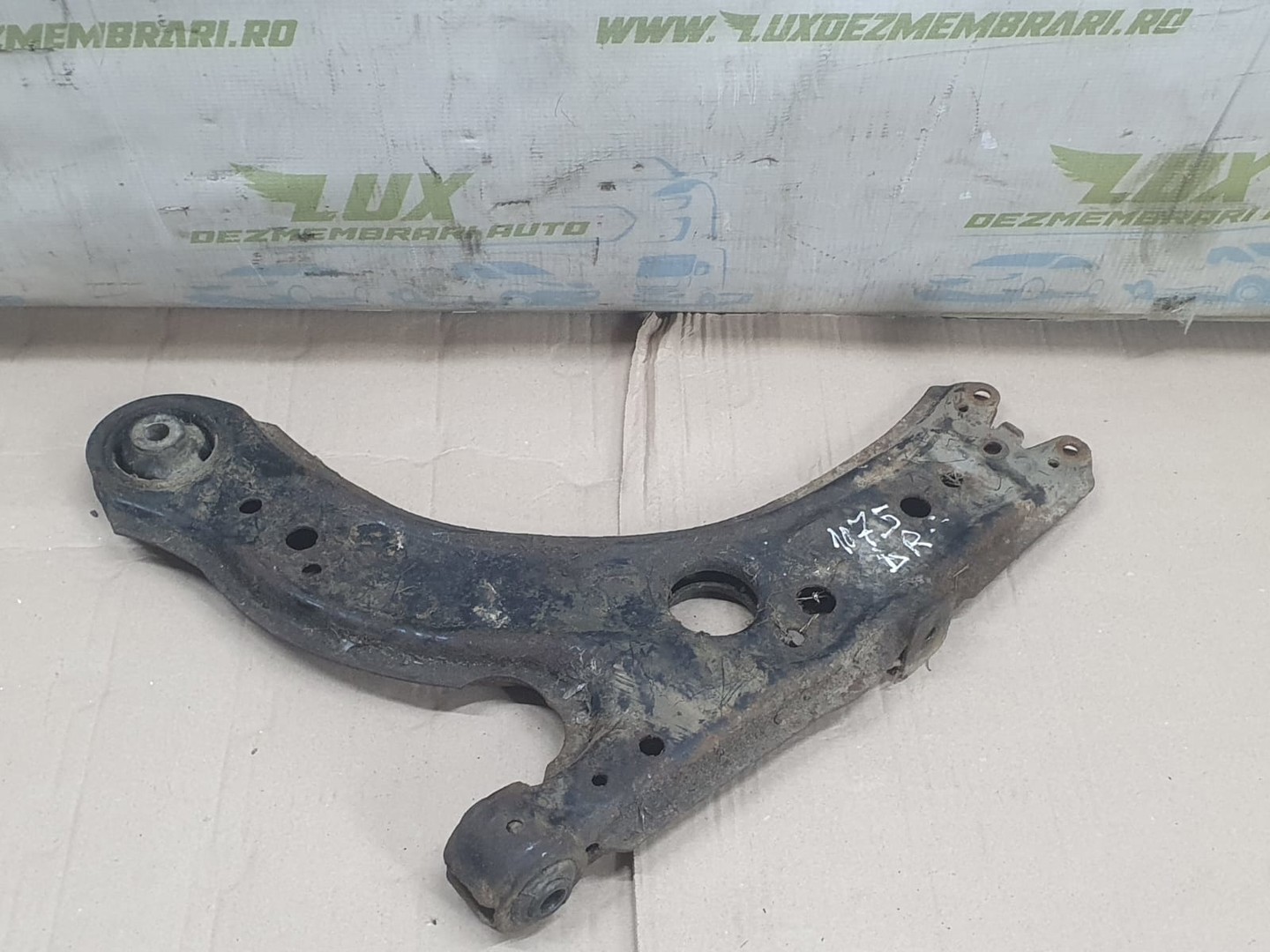 Brat suspensie dreapta fata Skoda Octavia 1 (facelift) (2000 - 2010)