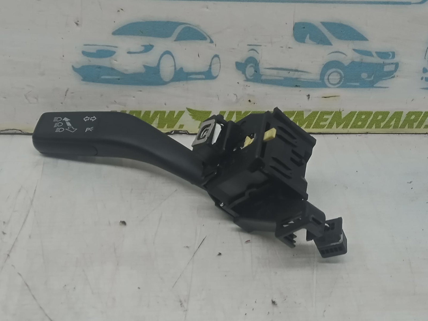 Maneta semnalizare 1k0953513e Volkswagen Golf 5 (2003 - 2009)