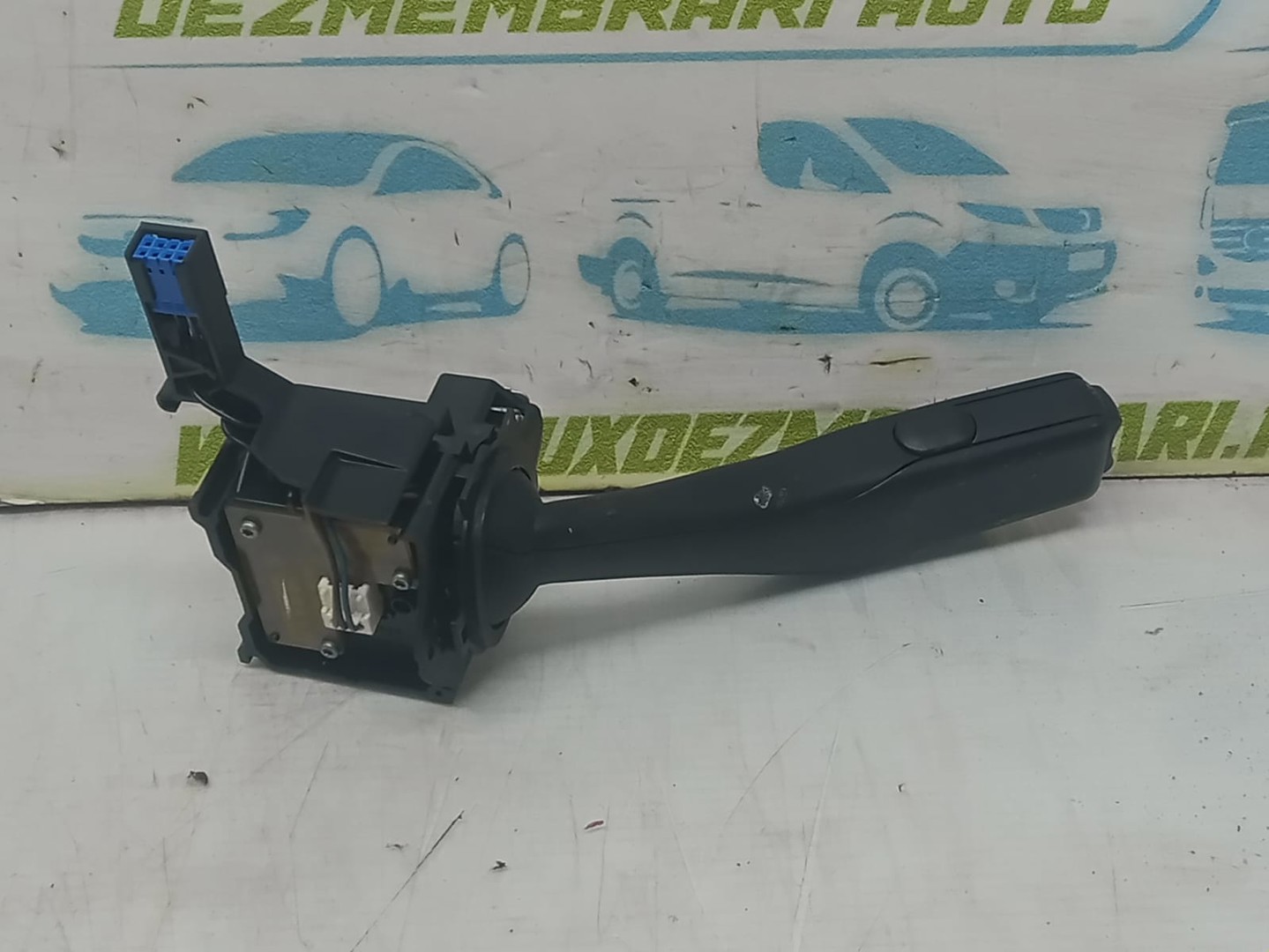 Maneta stergatoare 1k0837886a Volkswagen Golf 5 (2003 - 2009)