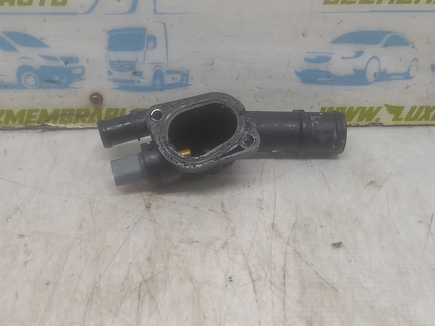Flansa apa 03g121132b Volkswagen Golf 5 (2003 - 2009)