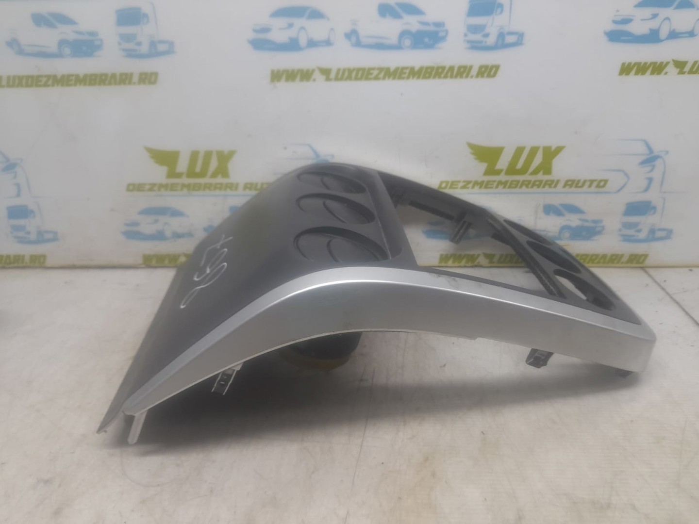 Grila ventilatie bord eg2155210 Mazda CX-7 1 (2006 - 2009)