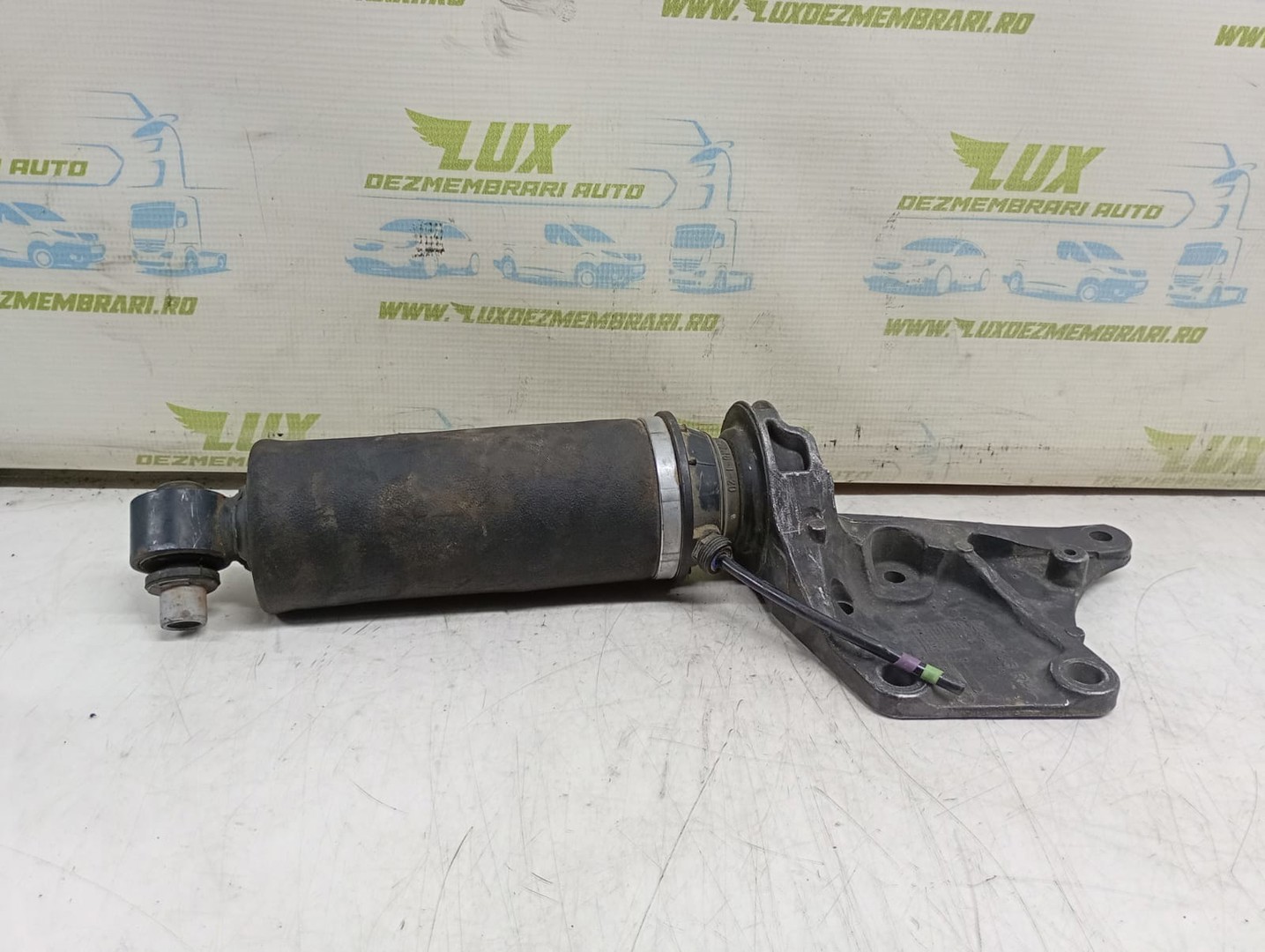 Cilindru cabina 23577668 82320435 Renault T 460 1 (2013 - 2023)