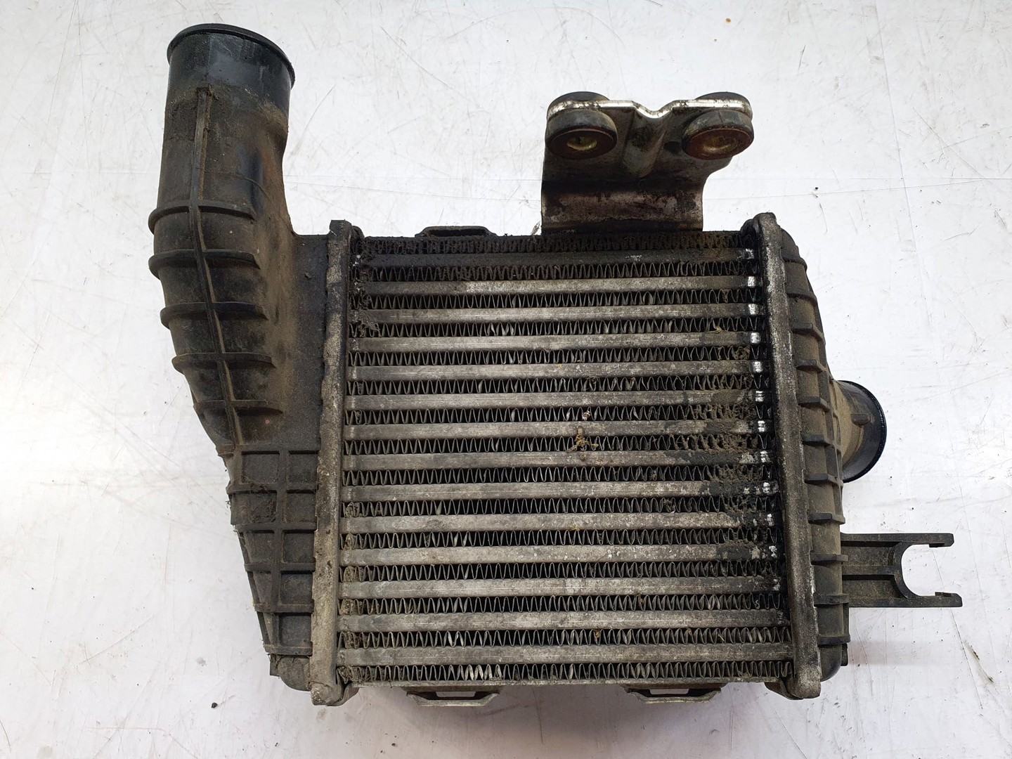 Radiator intercooler 28270-2725x Kia Sportage 2 (2004 - 2008)