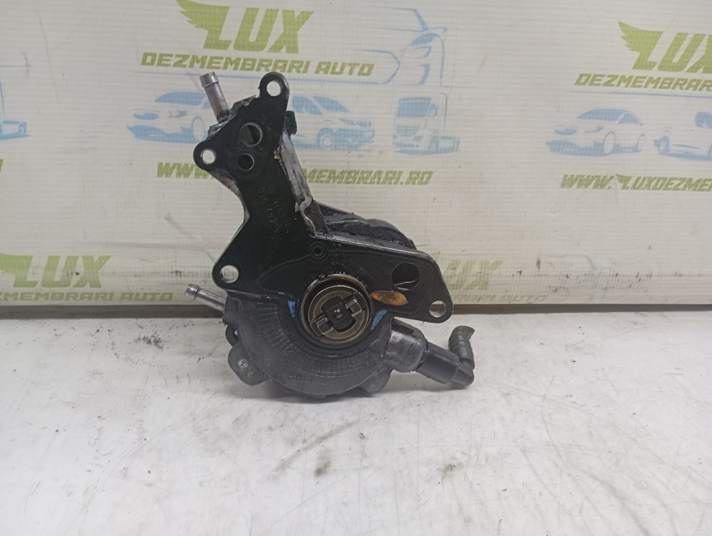 Pompa vacuum 038145209E Volkswagen Golf 5 (2003 - 2009)