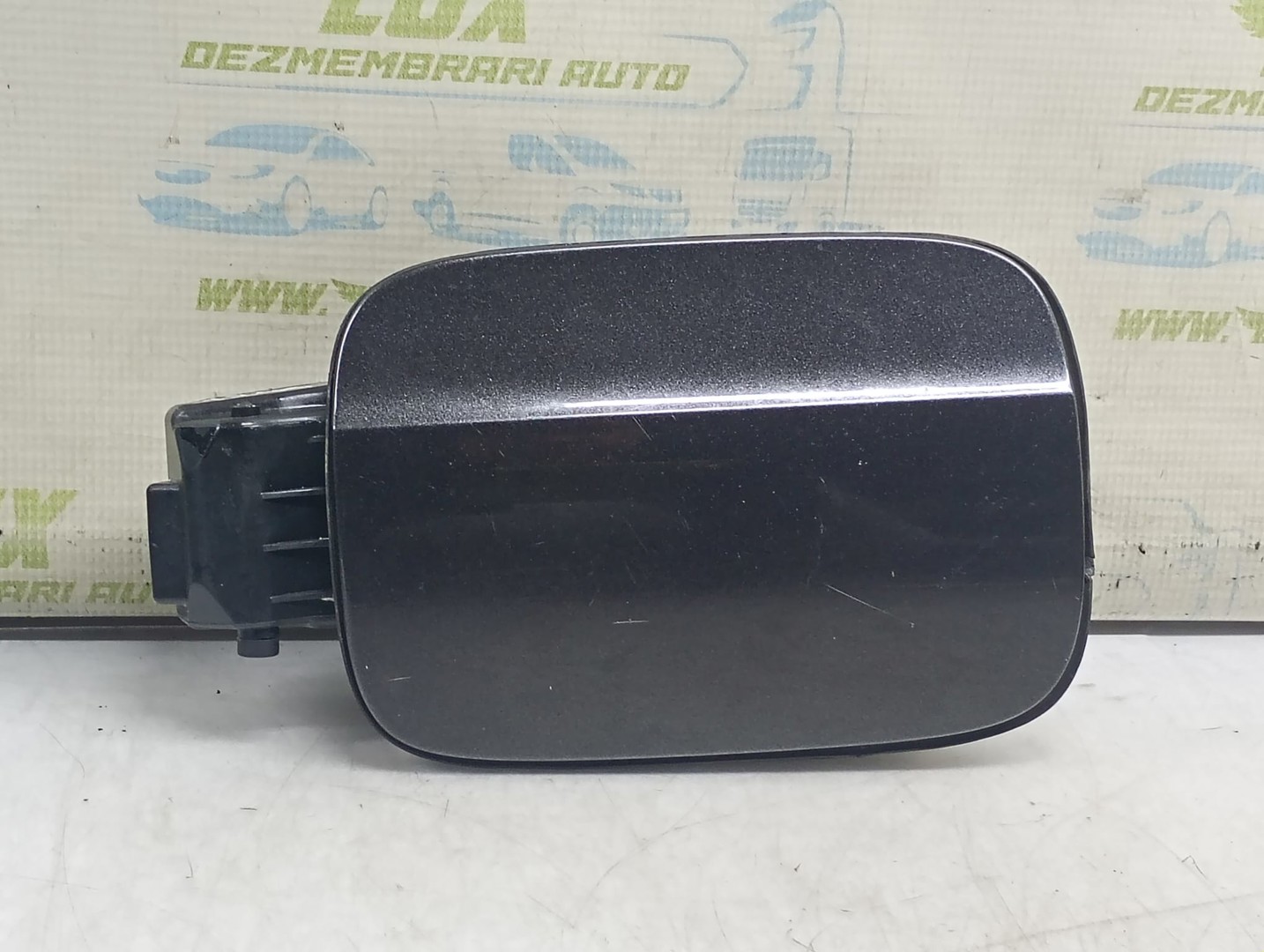 Usita rezervor 8k0010508R Audi A4 B8/8K (facelift) (2011 - 2016)