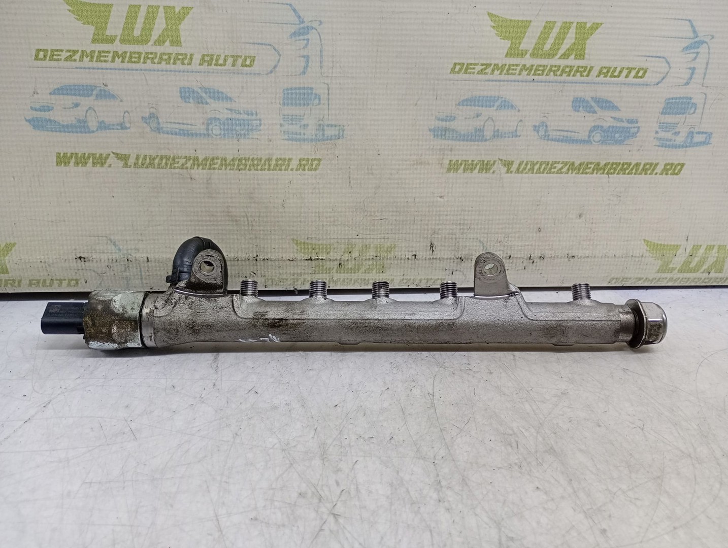 Rampa injectoare R03L125A 03L089H Volkswagen Passat B6 (2005 - 2010)