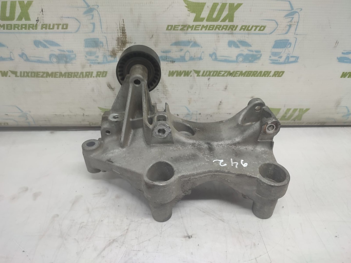 Suport accesorii 117105124r Nissan Qashqai 2 J11 (2013 - 2020)