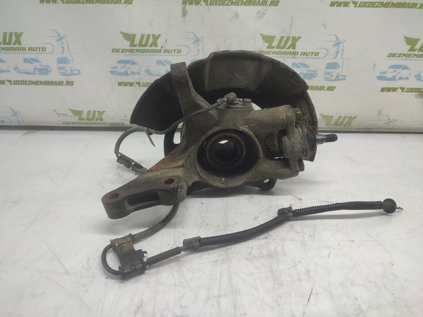 Fuzeta dreapta fata Hyundai Tucson 1 (2004 - 2010)