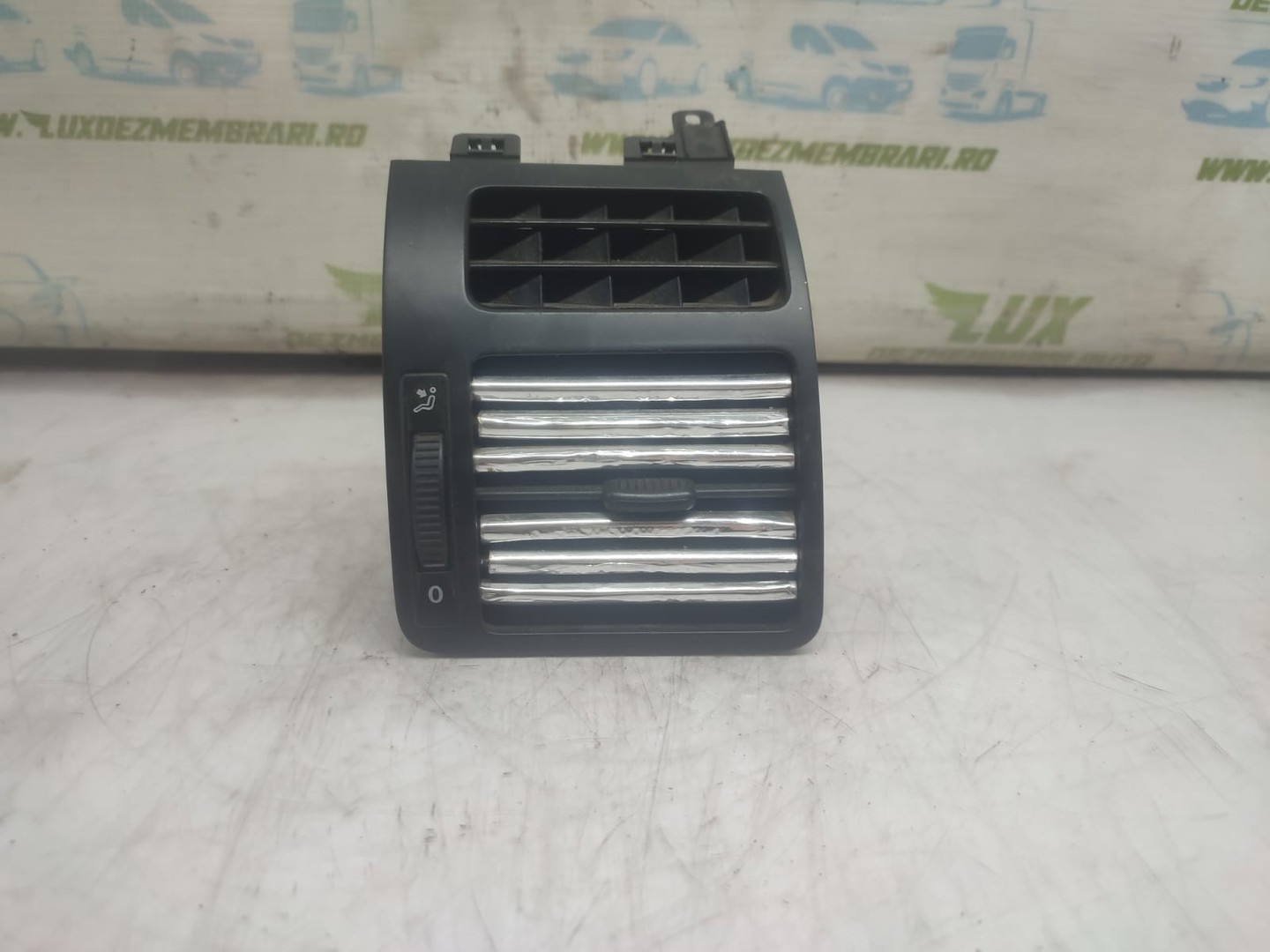 Grila ventilatie bord 1t0819704b Volkswagen Touran 1 (2003 - 2006)