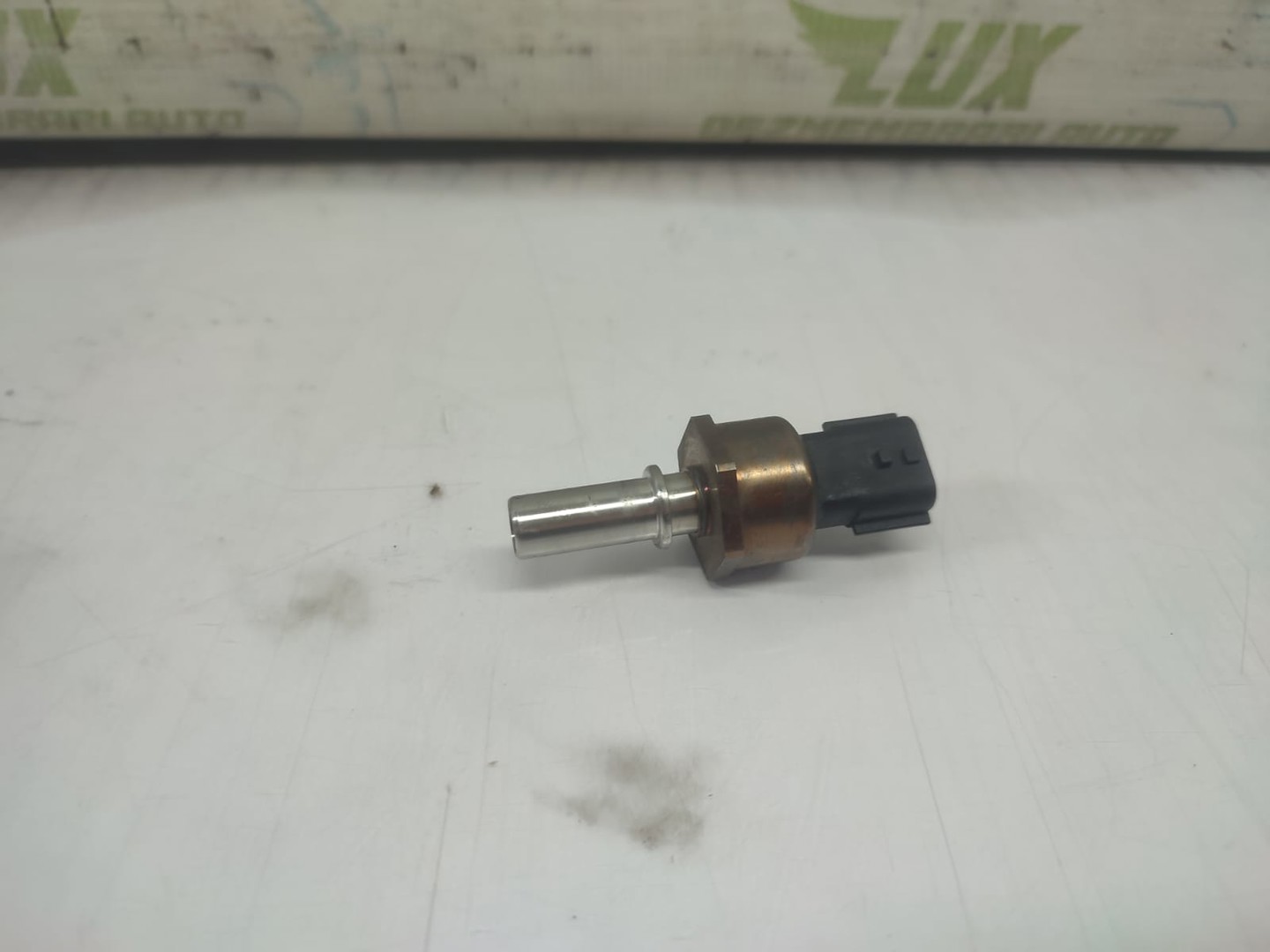 Senzor temperatura combustibil 166398000r Nissan Qashqai 2 J11 (2013 - 2020)