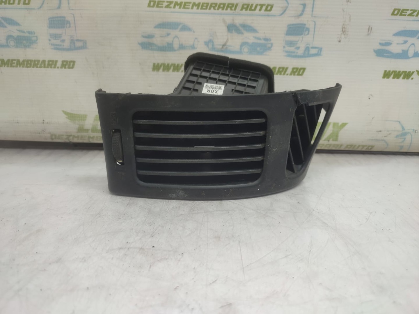 Grila ventilatie bord 97490-2h000 Hyundai i30 FD (2007 - 2010)