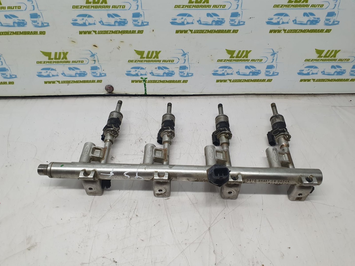 Rampa injectoare Ds7g-9h487-eb 182623372 Ford Kuga 2 (2013 - 2020)