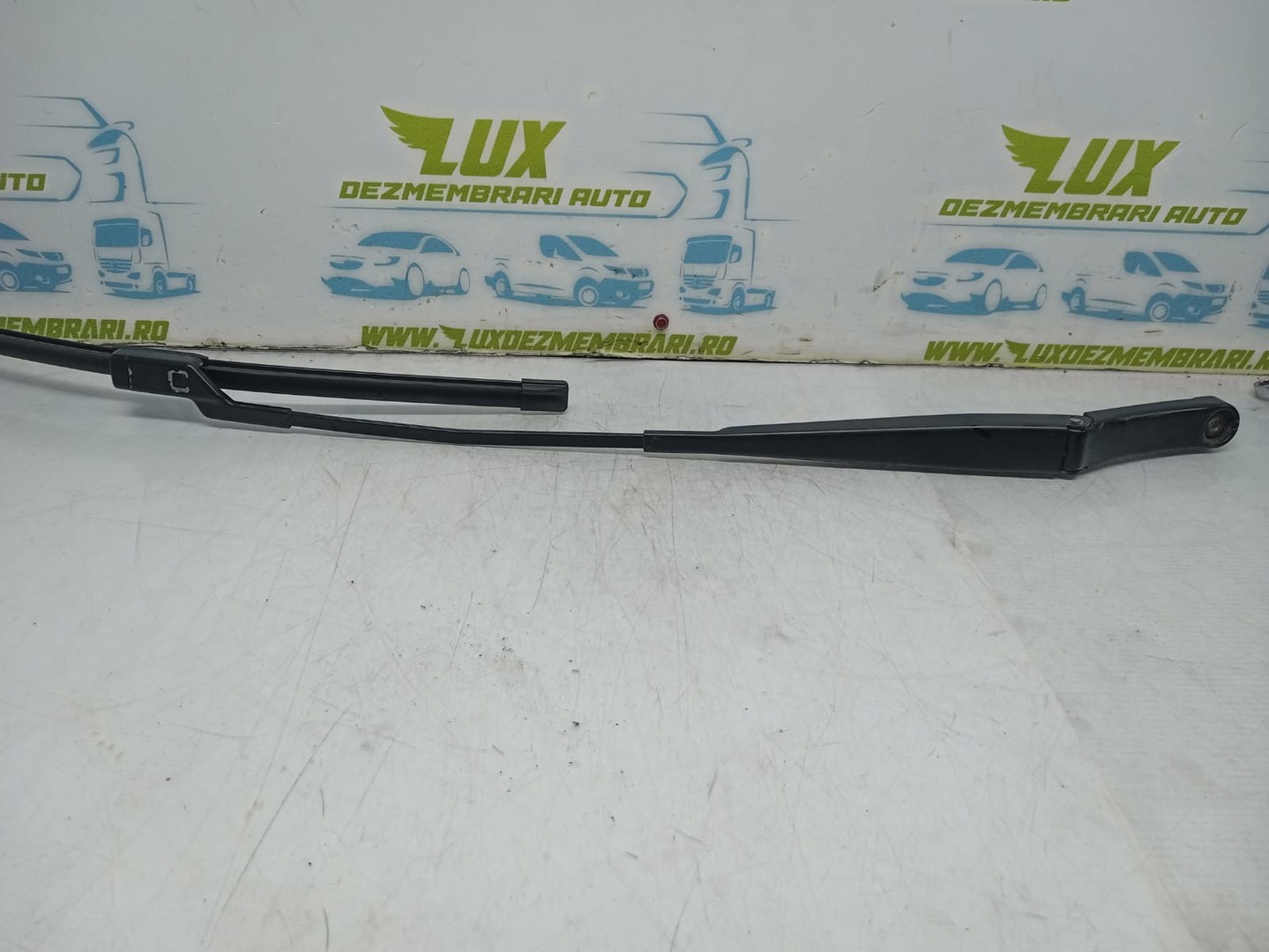 Brat stergator parbriz dreapta 3c1955410b Volkswagen Passat B6 (2005 - 2010)