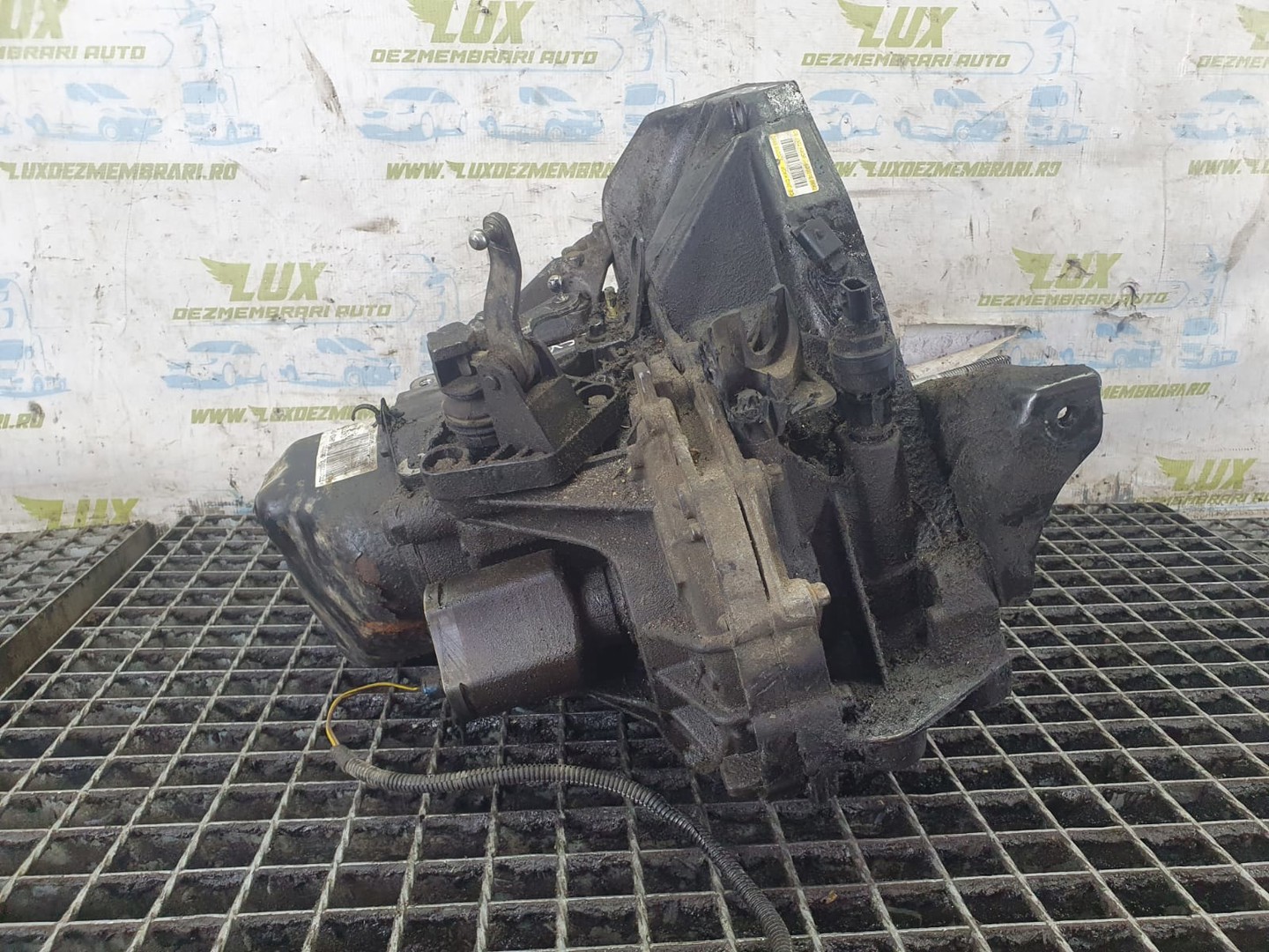 Cutie de viteze manuala 5 trepte jh3160 Dacia Logan 1 (2004 - 2008)