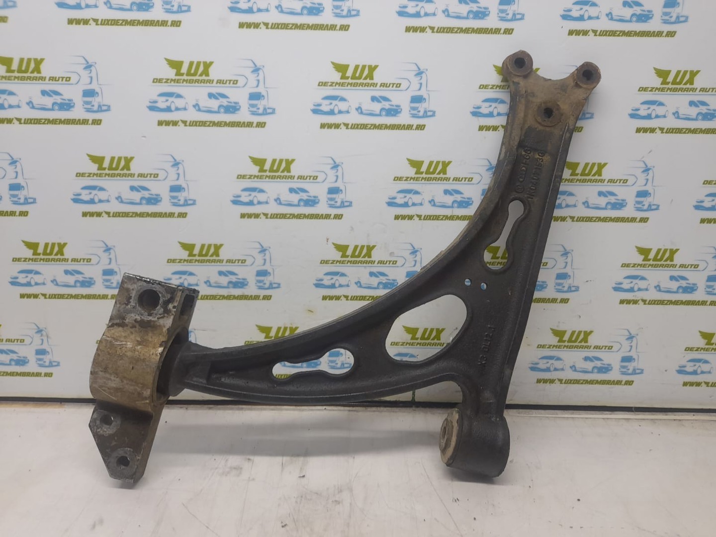 Brat suspensie fata 1k0407153g Volkswagen Touran 1 (2003 - 2006)