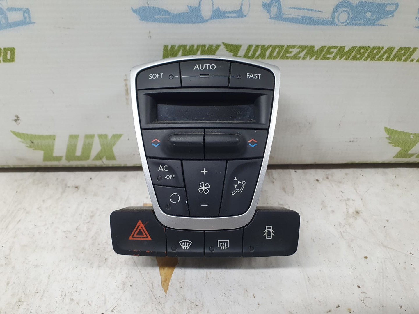 Panou clima ac 275100002r Renault Laguna 3 (2007 - 2011)