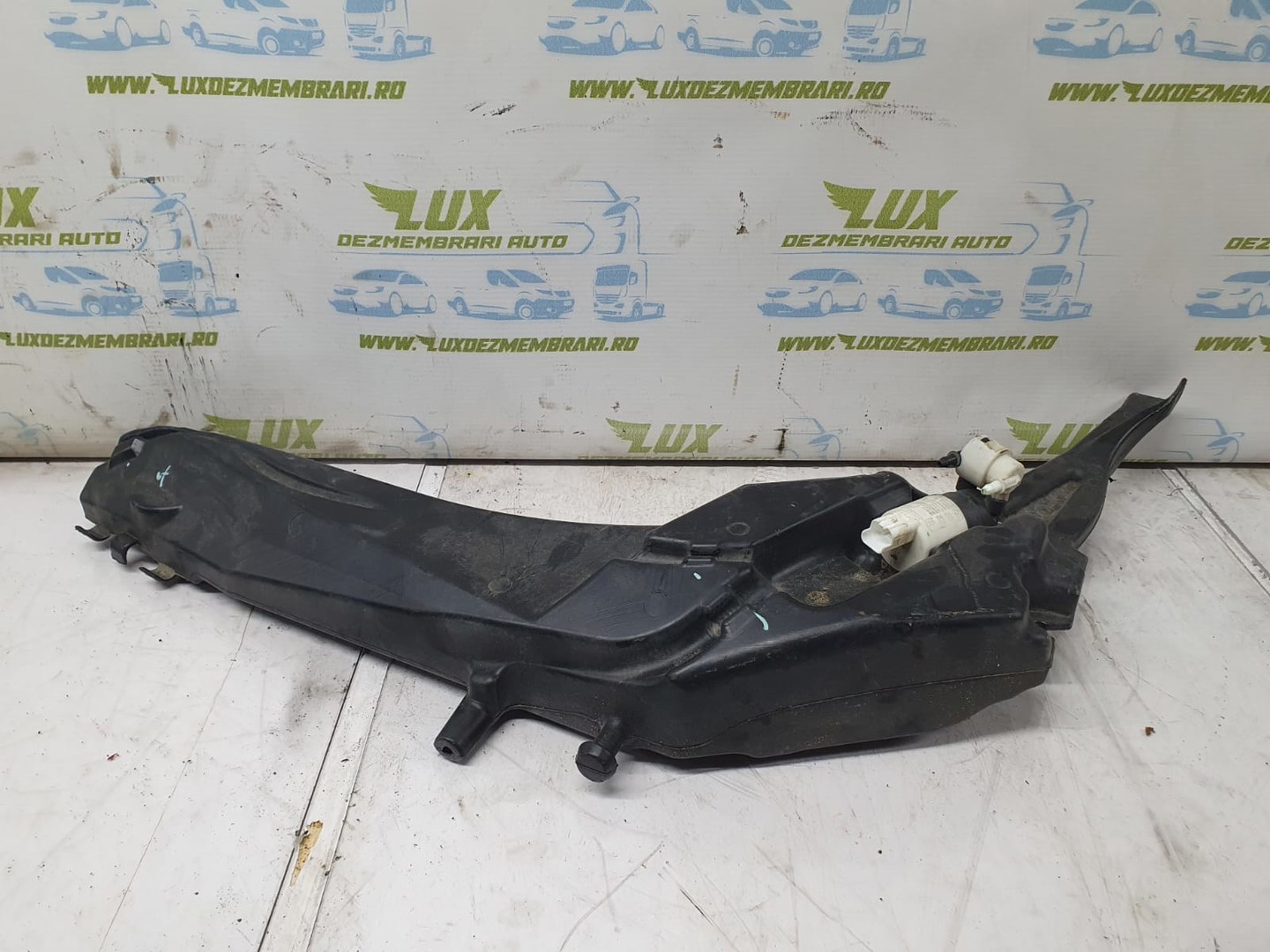 Vas lichid parbriz 9801927380 Ford Focus 3 (facelift) (2014 - 2020)