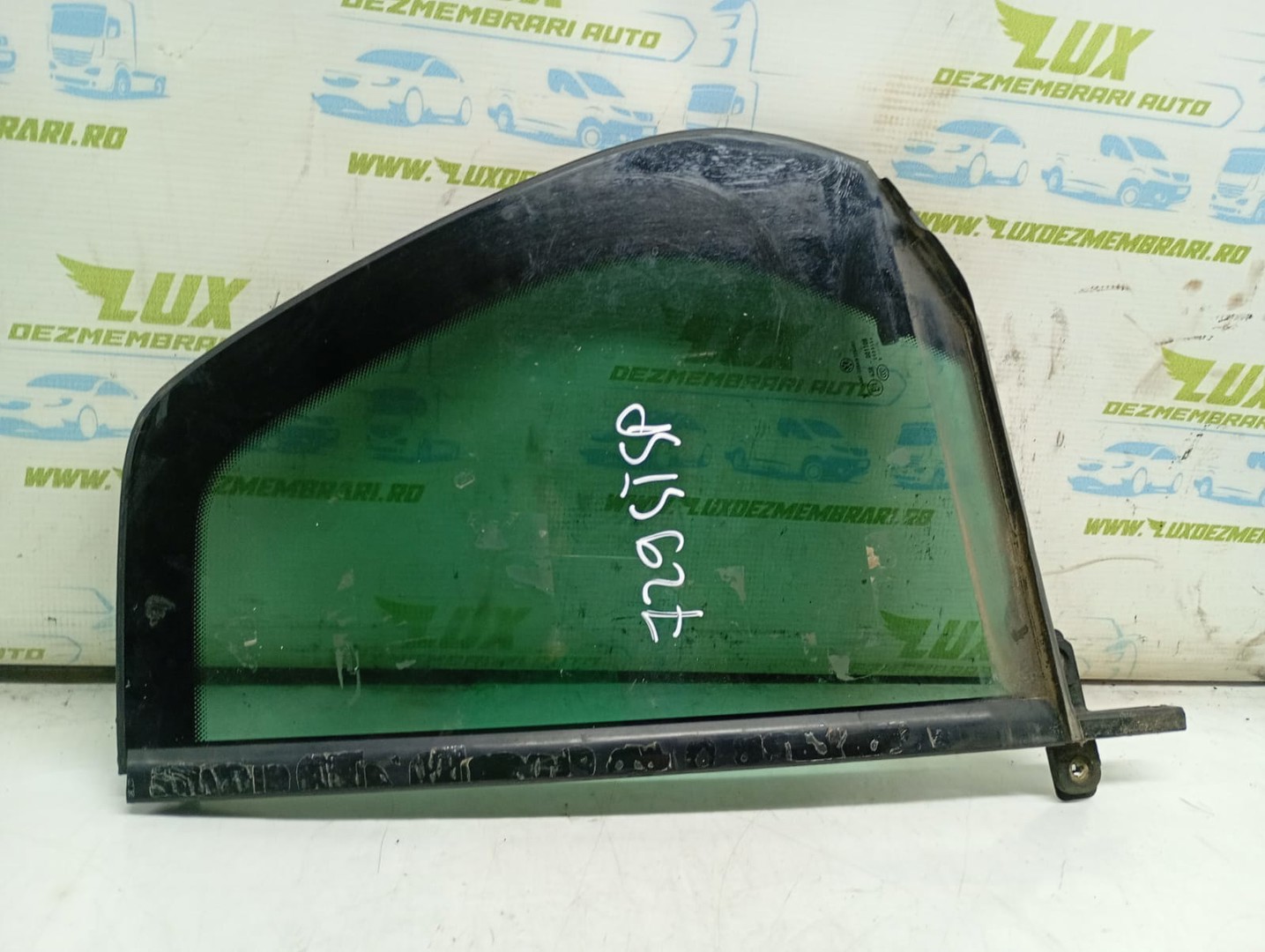 Geam fix stanga spate 5k6845213e Volkswagen Golf 6 (2008 - 2015)