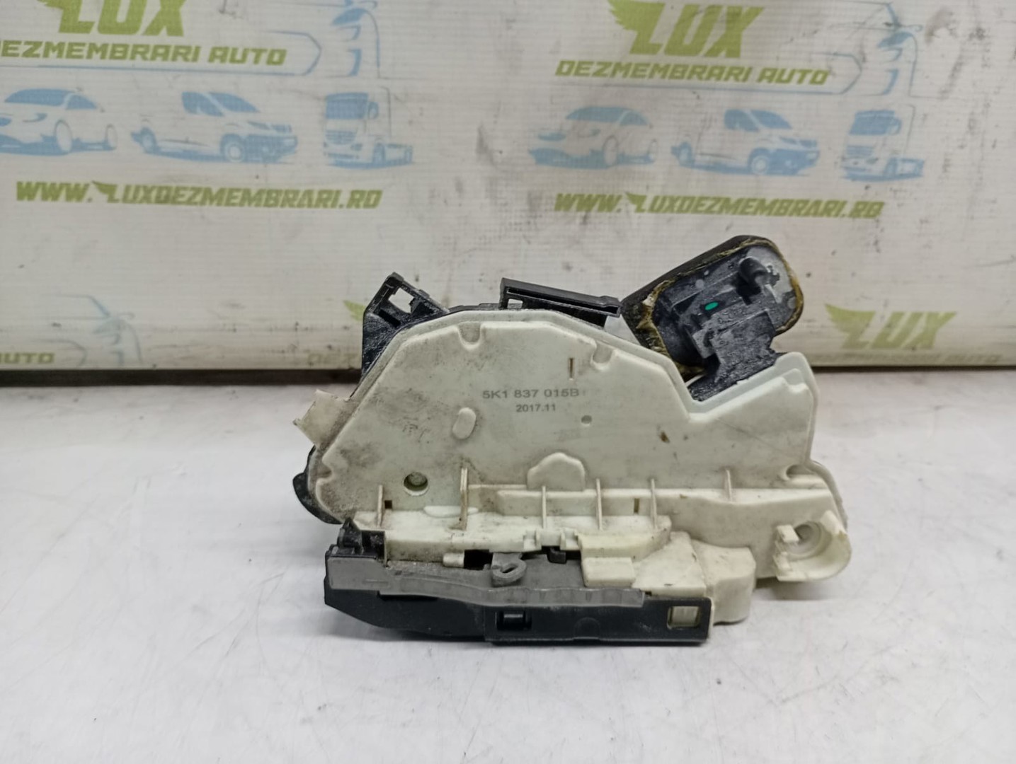 Broasca stanga fata 5k1837015b Volkswagen Golf 6 (2008 - 2015)