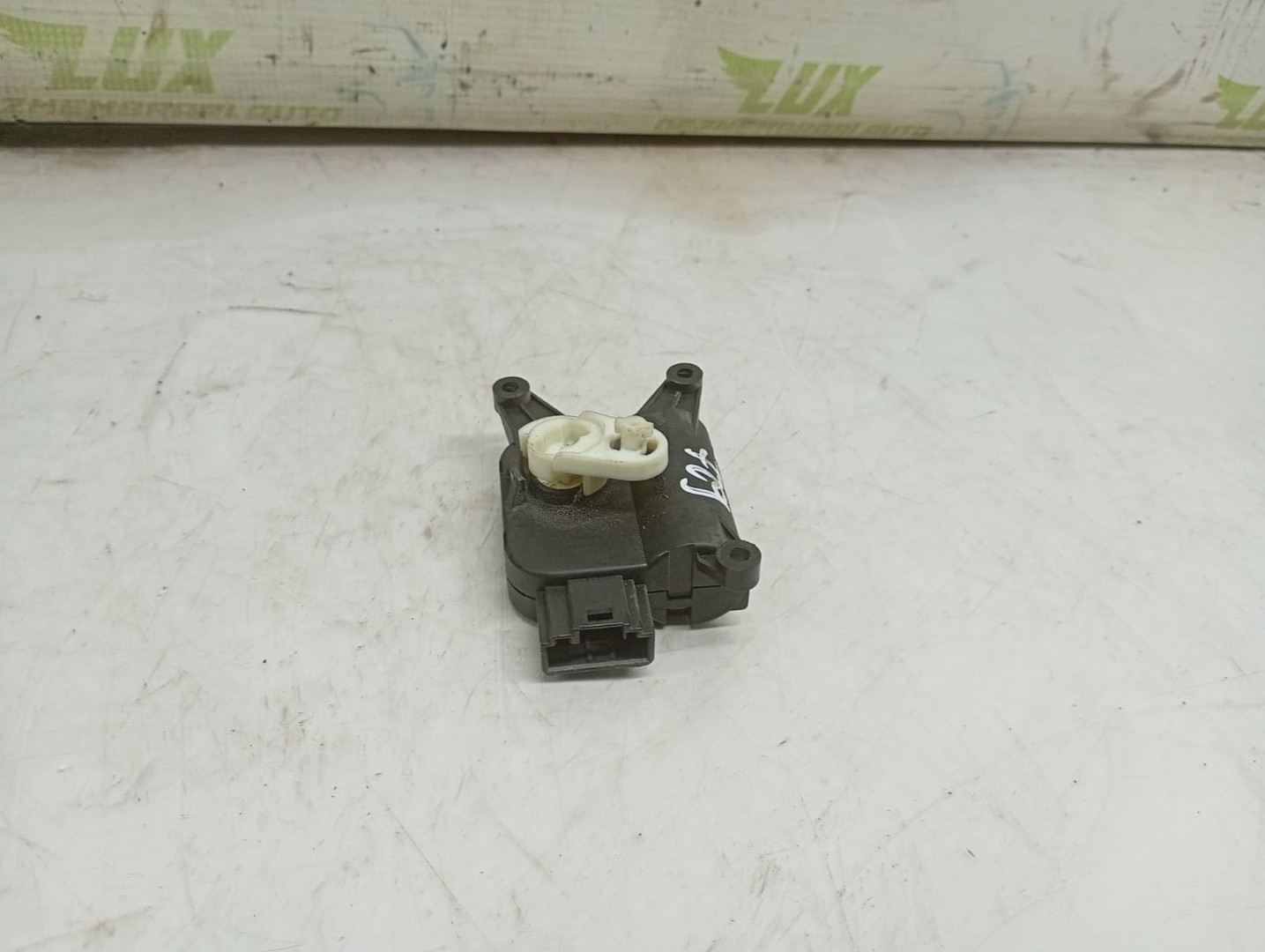 Motoras clapeta mixaj aer 3c1907511a Volkswagen Golf 6 (2008 - 2015)
