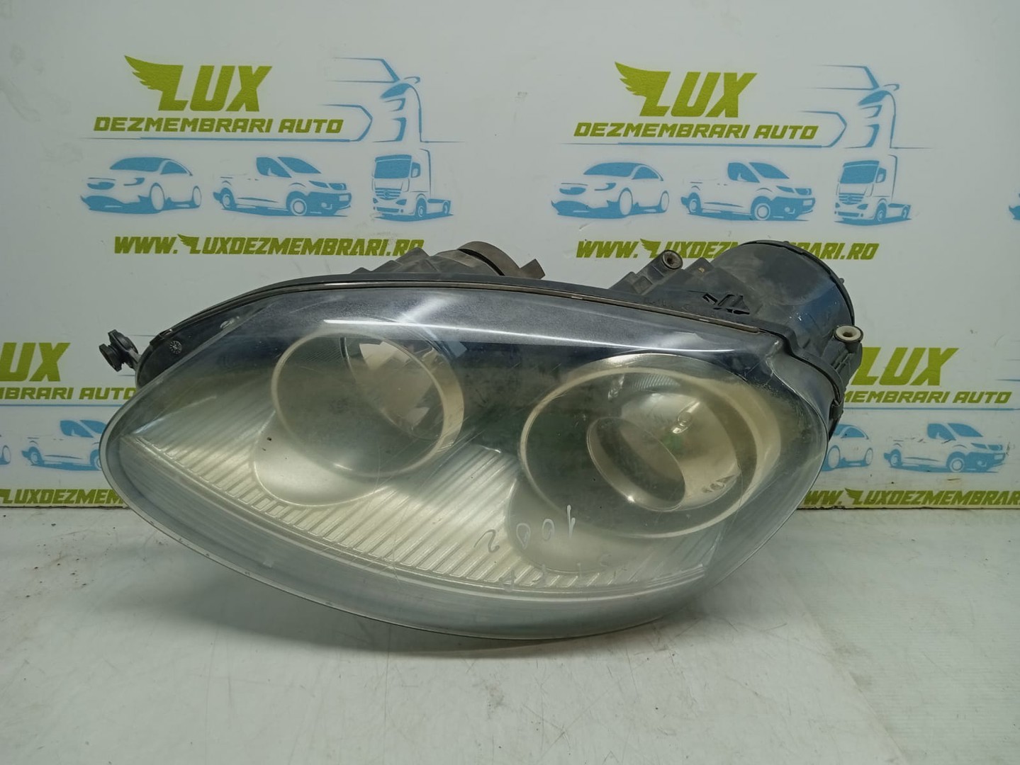 Far stanga 1k6941031 Volkswagen Golf 5 (2003 - 2009)
