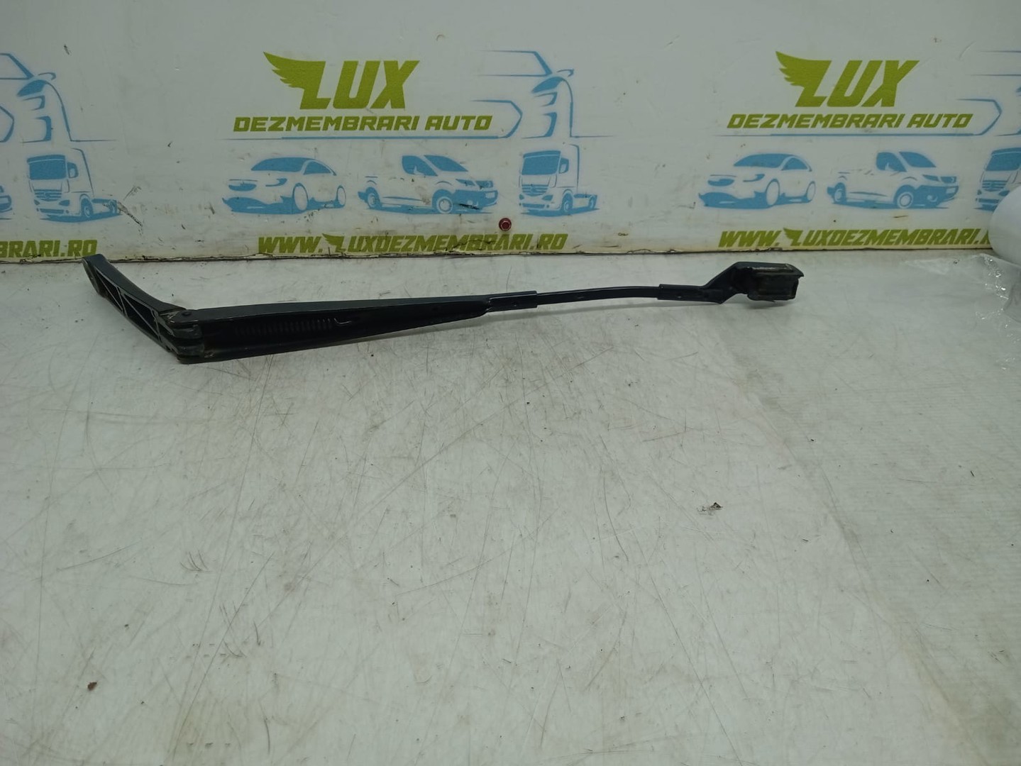 Brat stergator parbriz stanga 101955409 Volkswagen Golf 5 (2003 - 2009)