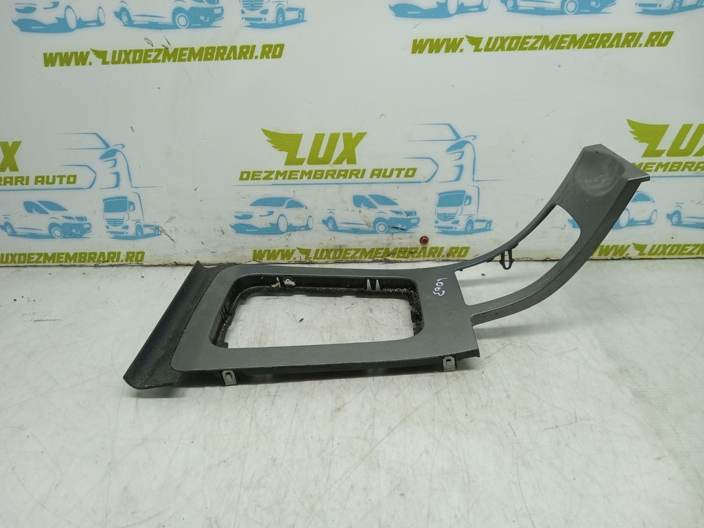 Ornament consola centrala 9647822077 Peugeot 407 1 (2004 - 2010)