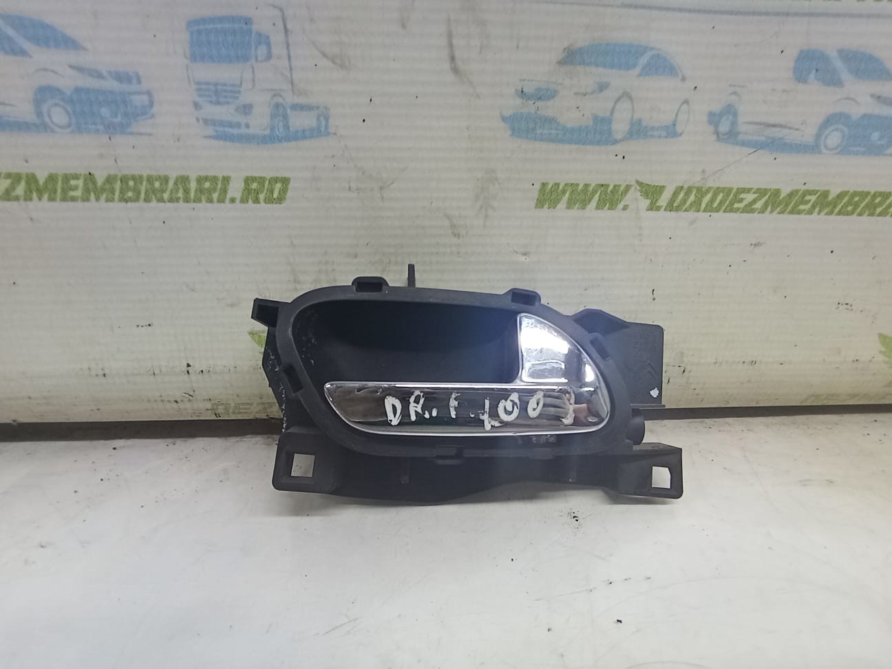 Maner interior 100127386 Peugeot 407 1 (2004 - 2010)