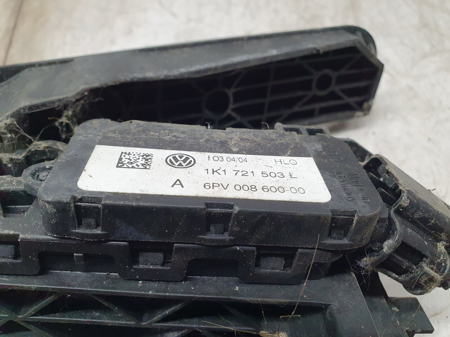 Pedala acceleratie 1k1721503L Volkswagen Passat B6 (2005 - 2010)