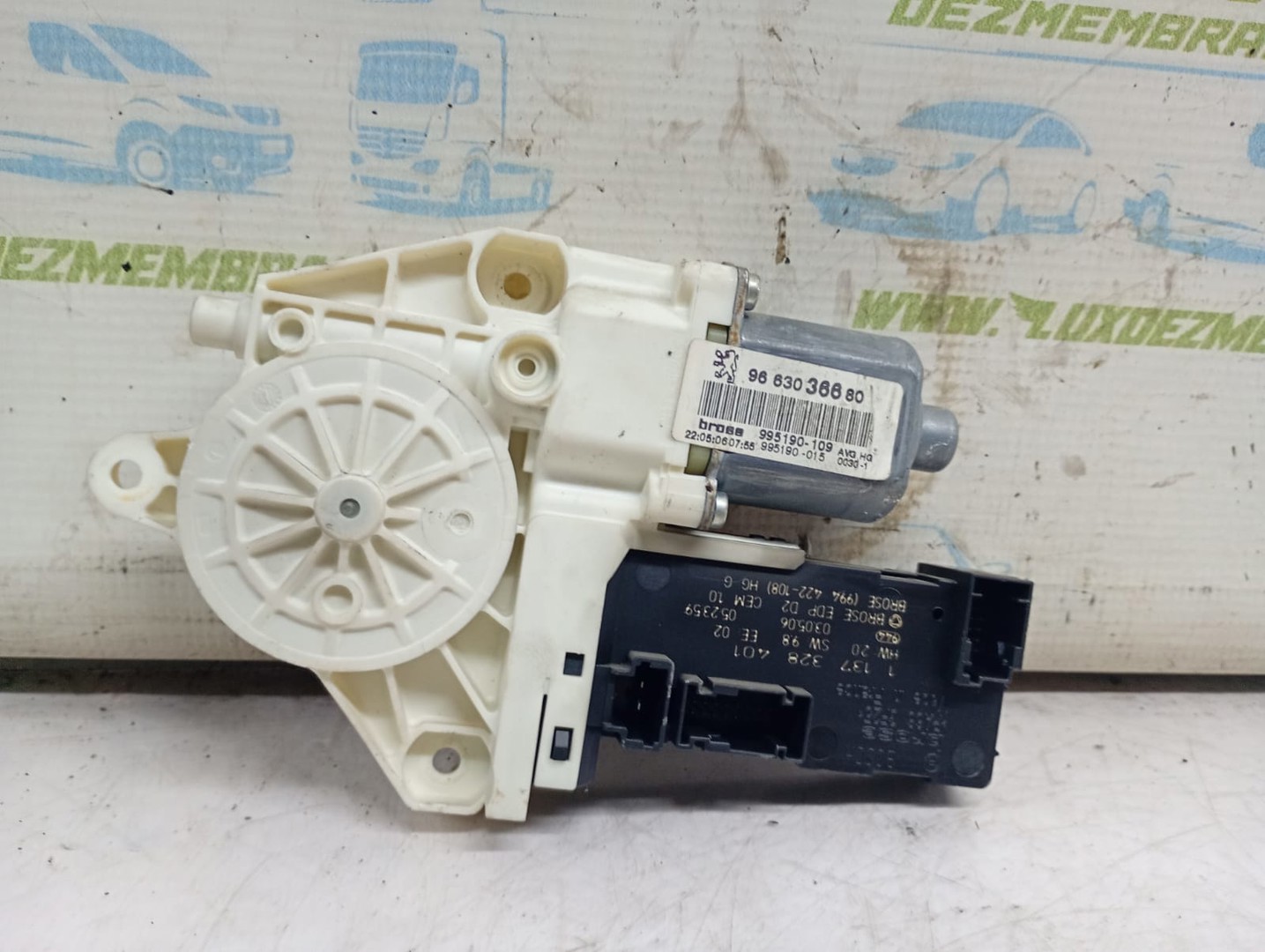 Motoras geam dreapta spate 9663036680 Peugeot 407 1 (2004 - 2010)