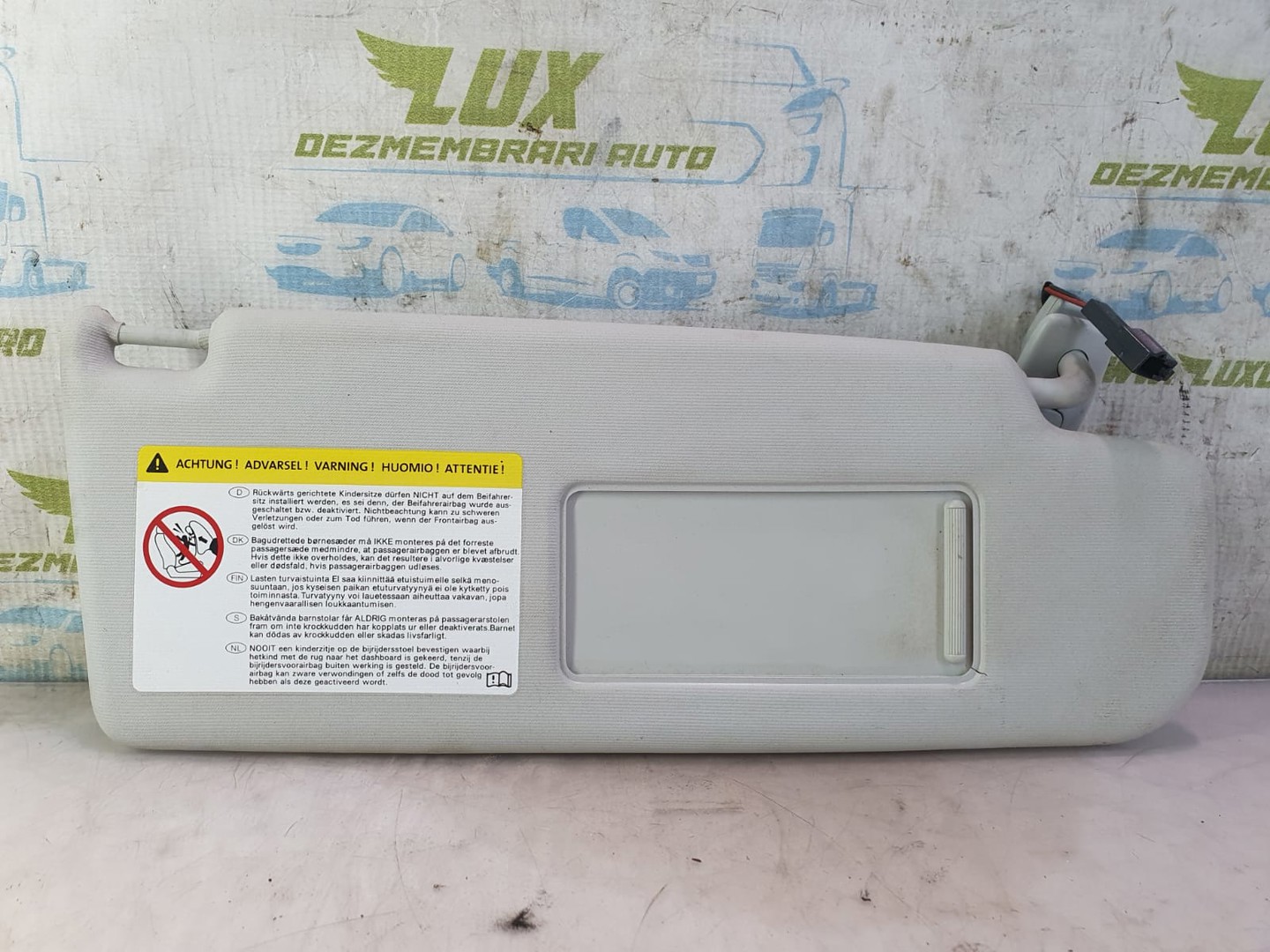 Parasolar dreapta 1k0857552 Volkswagen Passat B7 (2010 - 2015)