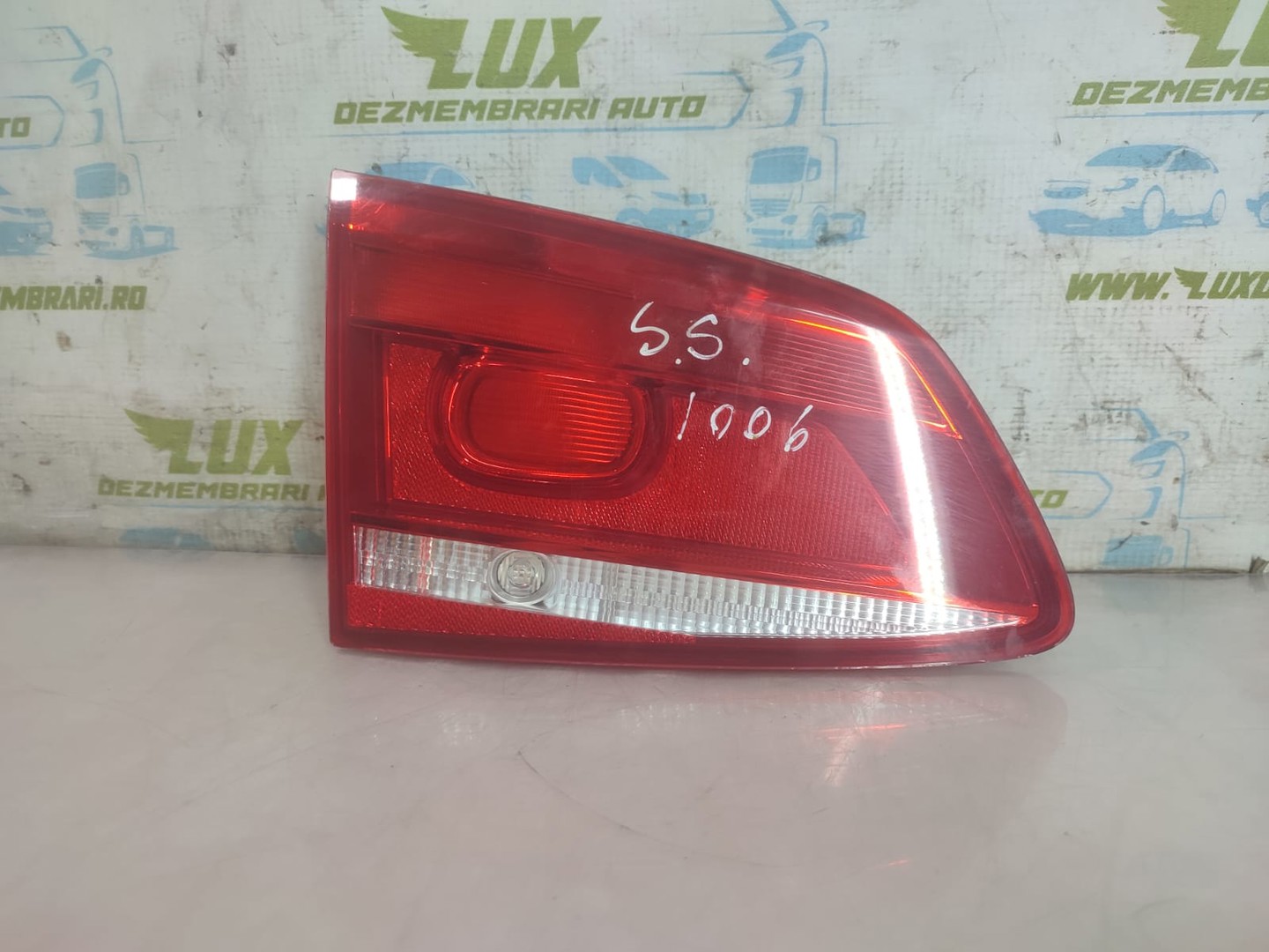 Stop stanga haion 3af945093b Volkswagen Passat B7 (2010 - 2015)
