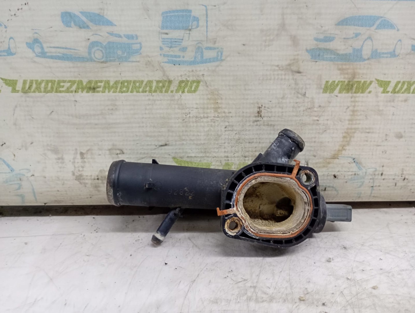 Carcasa termostat 03L121131f Seat Altea 1 XL (2006 - 2009)