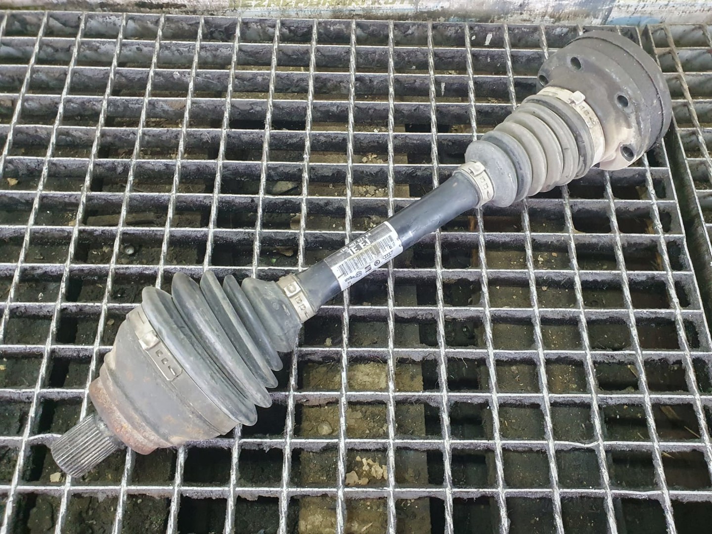 Planetara stanga fata 1k0407271ee Volkswagen Passat B7 (2010 - 2015)