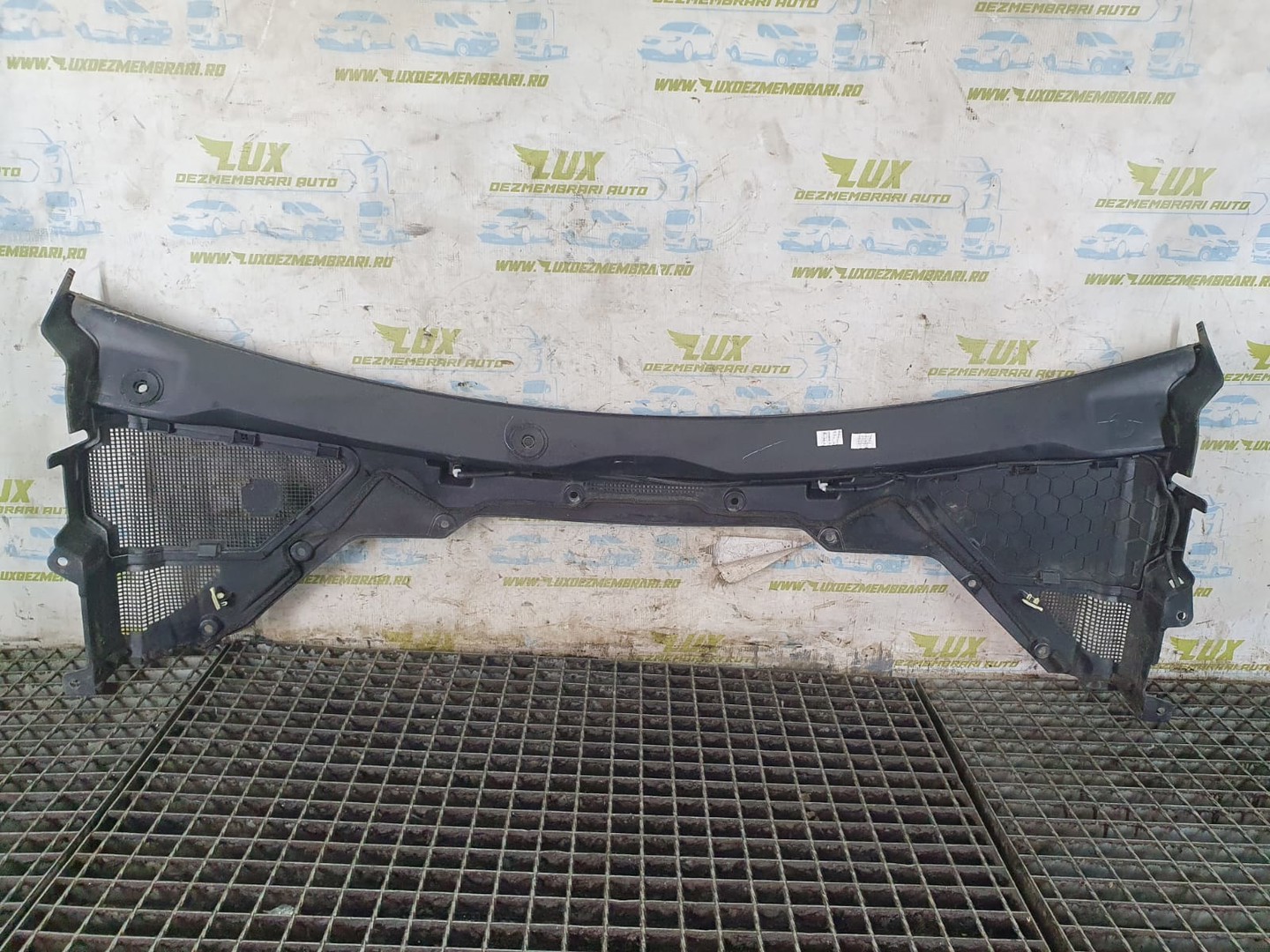 Ornament parbriz gx73-4105-a Jaguar XE X760 (2014 - 2020)