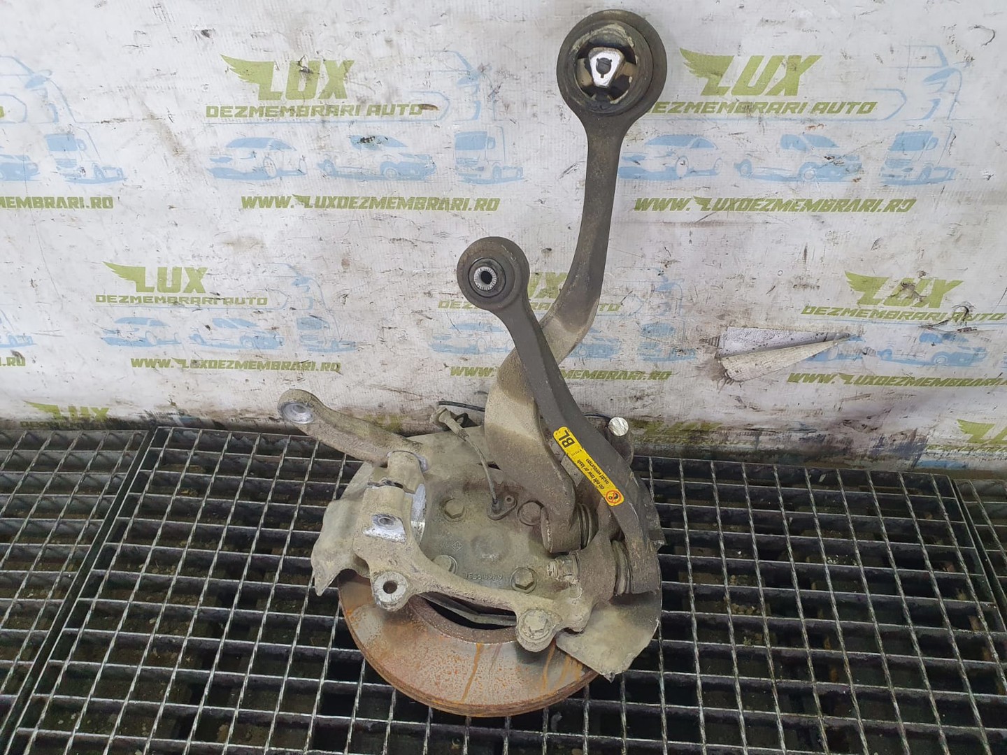 Fuzeta stanga fata 6760953L BMW Seria 5 E60/E61 (2003 - 2007)
