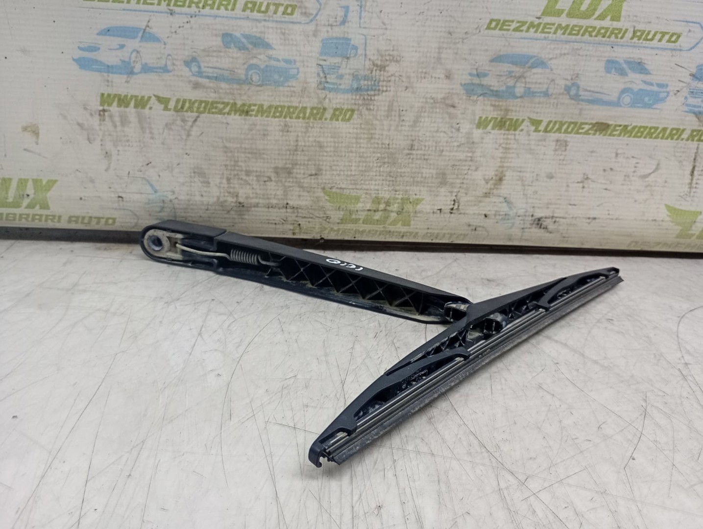 Brat stergator luneta Ford Kuga 2 (2013 - 2020)