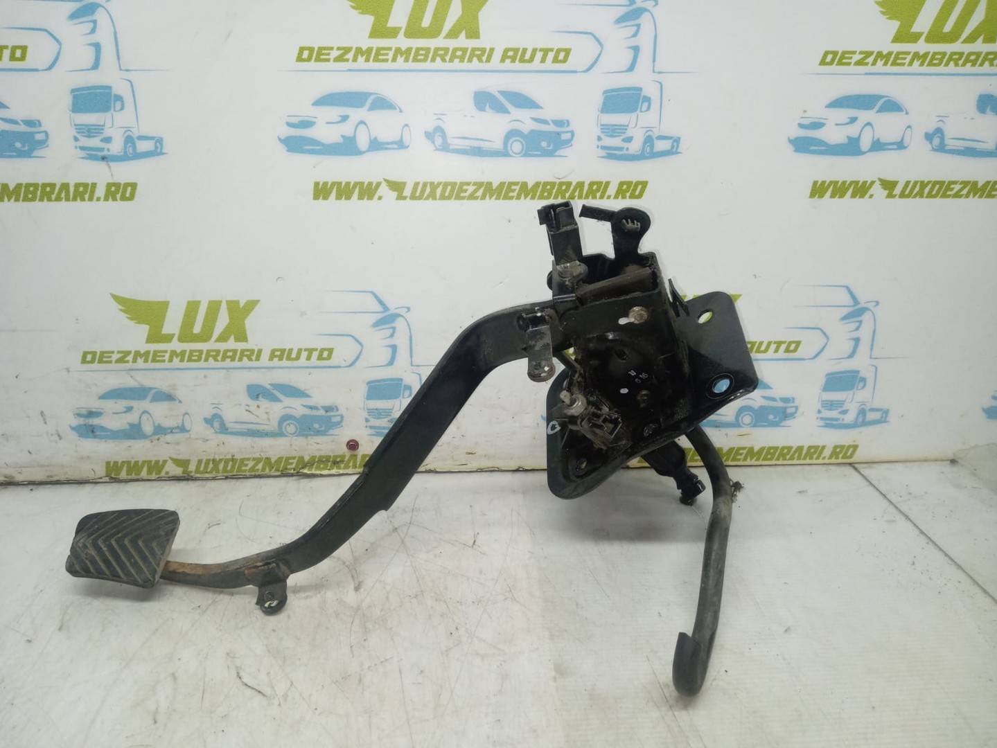 Pedala ambreiaj Mitsubishi ASX 1 (2010 - 2012)