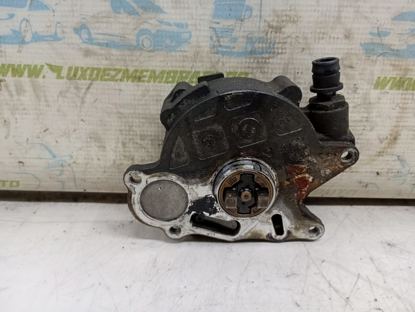 Pompa vacuum 03L145100 Volkswagen Transporter T5 (facelift) (2009 - 2015)