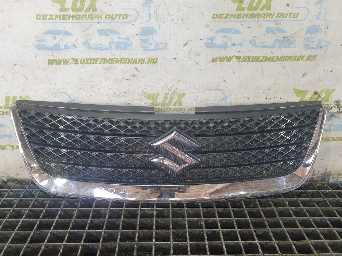 Grila bara fata 71743-65J0 Suzuki Grand Vitara 2 (facelift) (2008 - 2012)