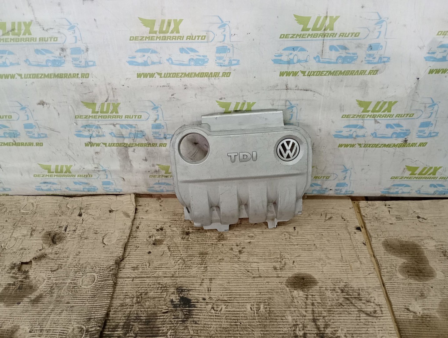 Capac protectie motor 03g103967a Volkswagen Passat B6 (2005 - 2010)