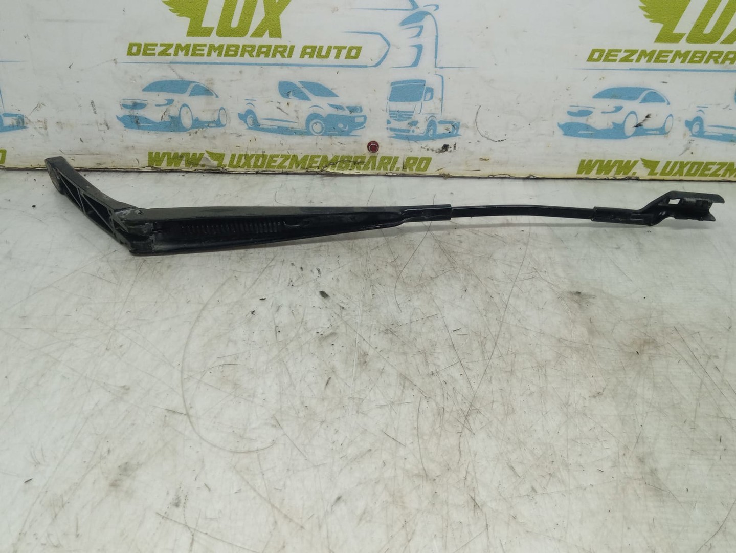 Brat stergator parbriz stanga 5f1955409 Skoda Karoq 1 (2017 - 2025)