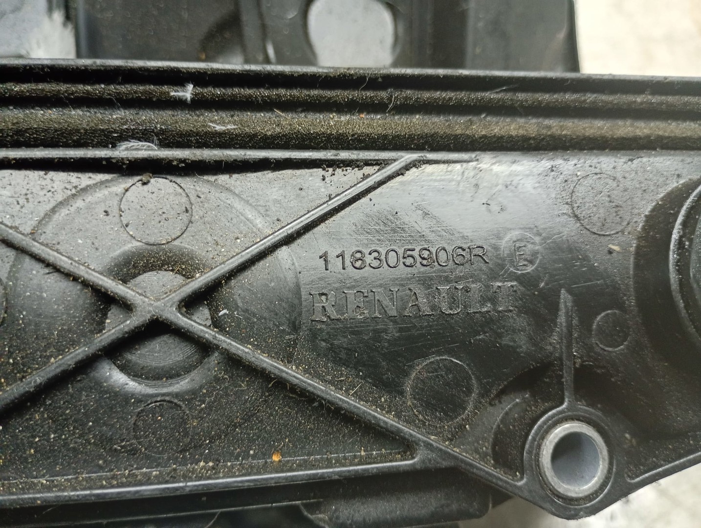 Filtru epurator gaze 118305906r Renault Scenic 3 (2009 - 2012)
