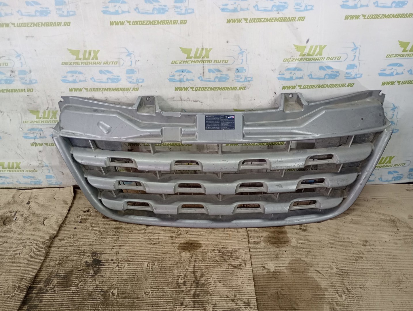 Grila bara fata 62310025 Renault Master 3 (2010 - 2015)