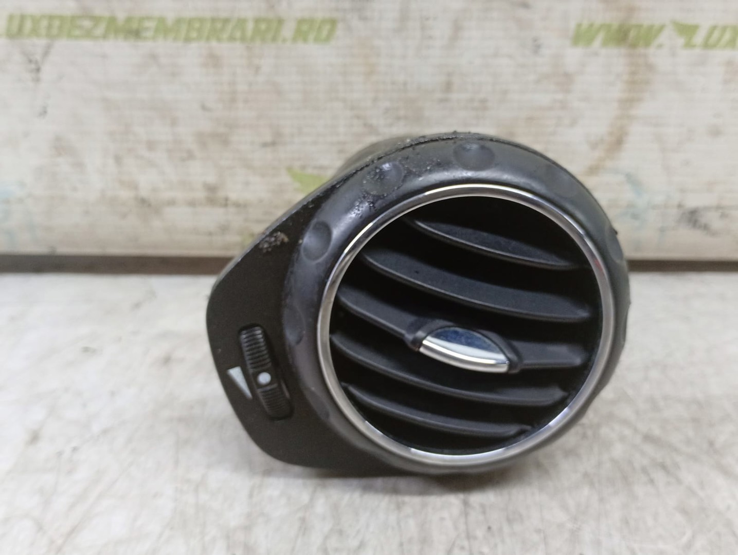 Grila ventilatie bord 225495 Alfa Romeo 147 1 (2000 - 2004)
