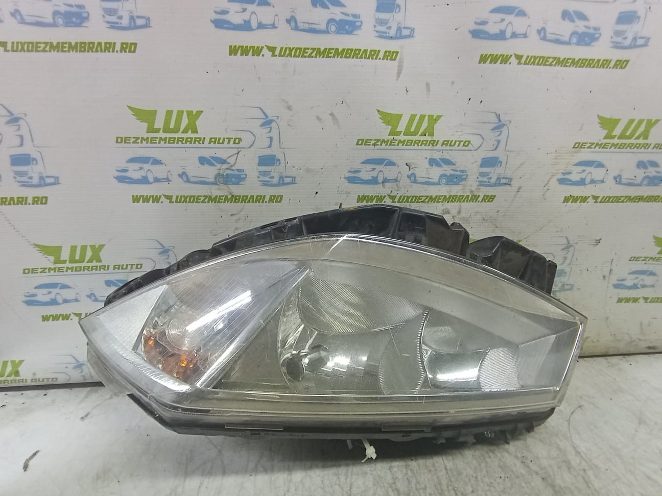 Far stanga 088334 Renault Megane 2 (2002 - 2006)